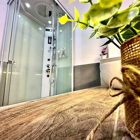 Delm Luxury Suite Aeroporto di Catania Fontana Rossa Esterno foto