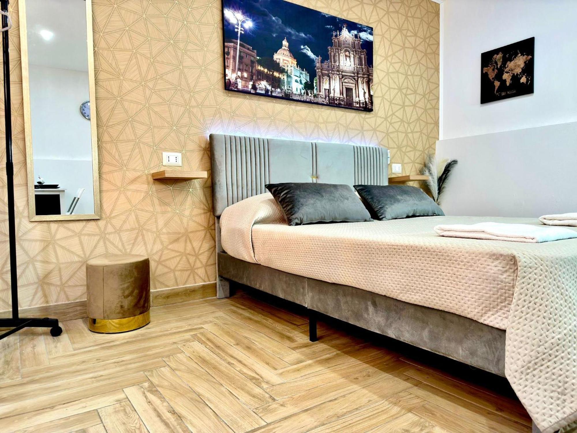Delm Luxury Suite Aeroporto di Catania Fontana Rossa Esterno foto