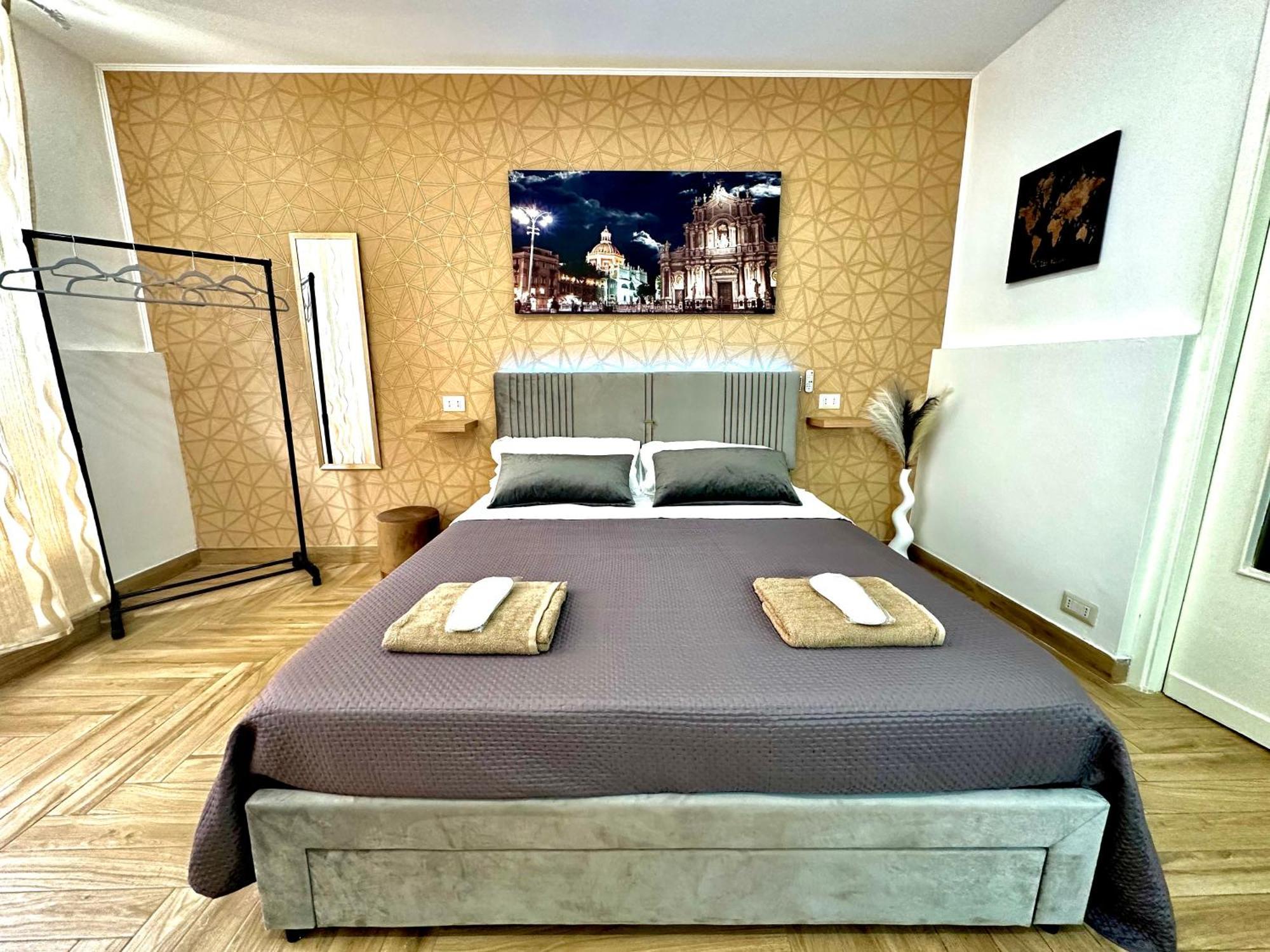 Delm Luxury Suite Aeroporto di Catania Fontana Rossa Esterno foto